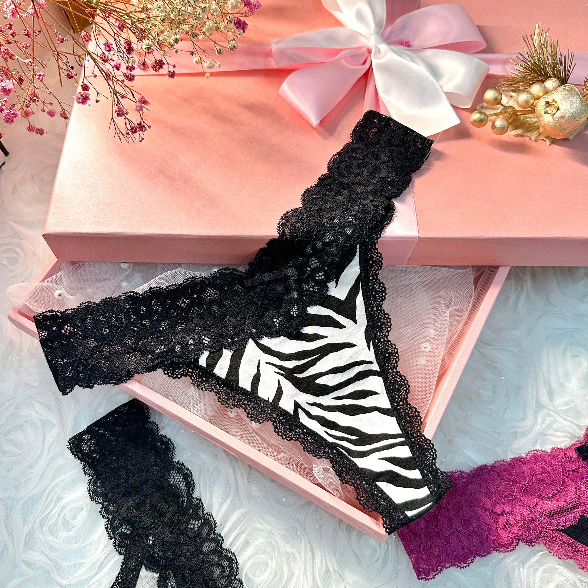 3 Pack T Back Lace Trim Low Waist Cotton Seamless Thongs - Image 4