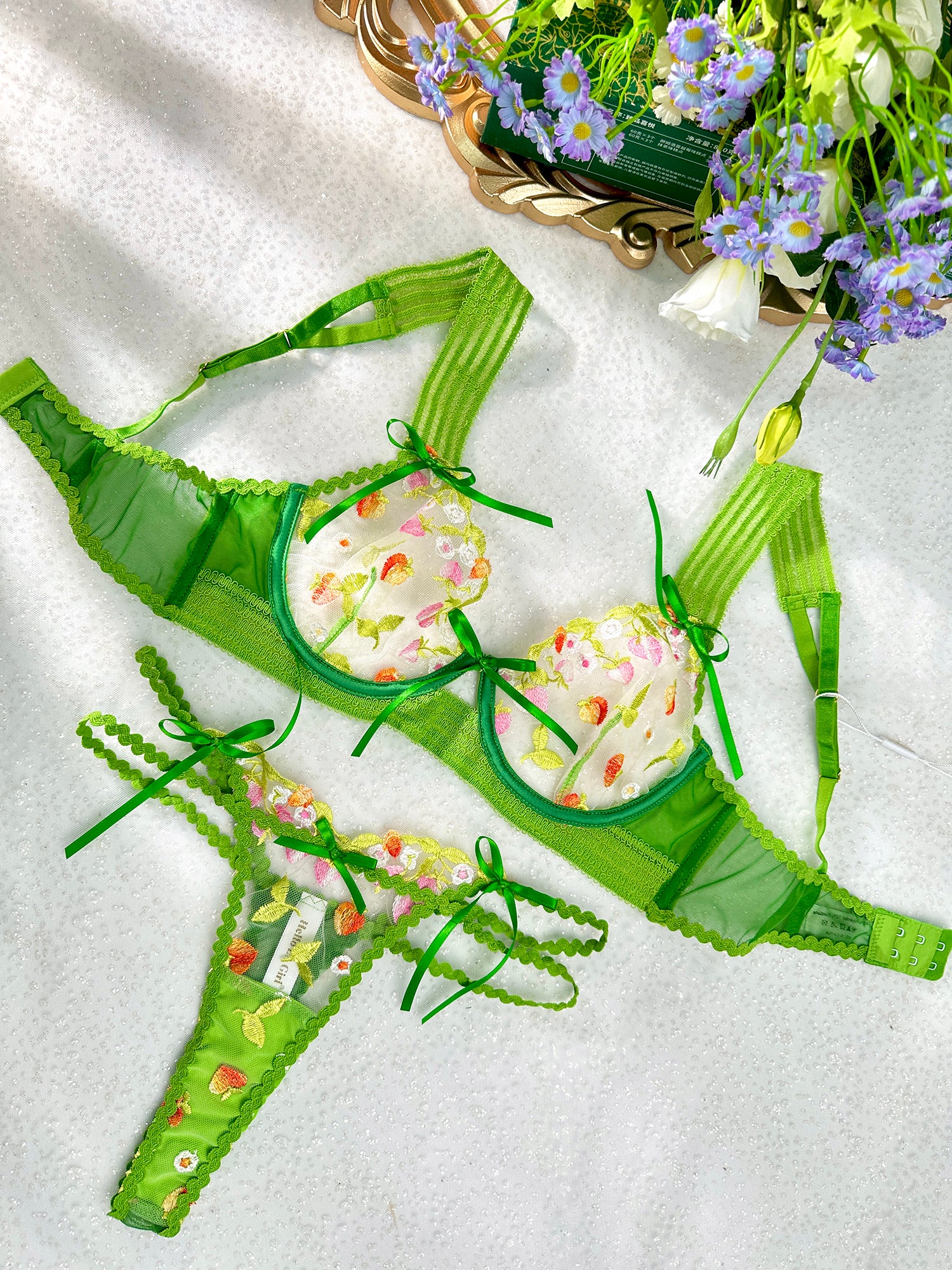 Garden Green Floral Lace Lingerie Set - Image 24