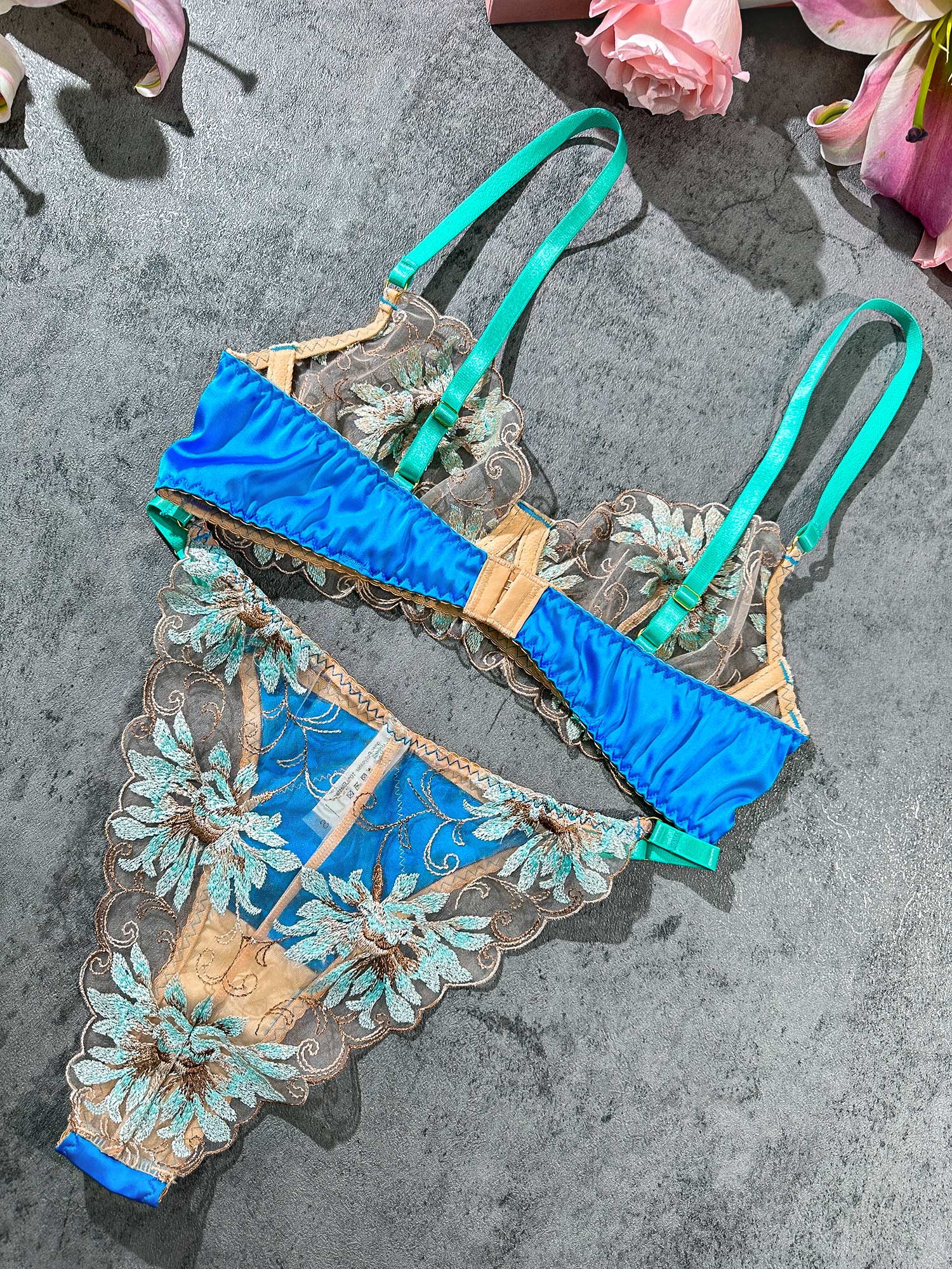 Vintage Peacock Blue Lingerie Set - Image 11